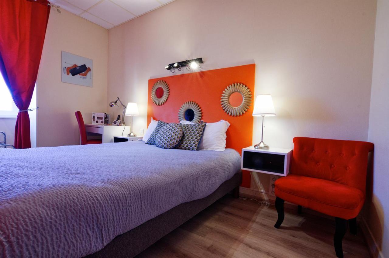 Logis Hotel Le Bocage Montmarault Eksteriør bilde